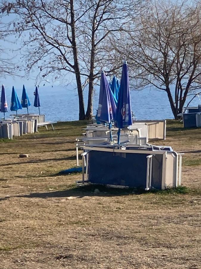 Casa Vacanza Sole Lago… Intra Extérieur photo